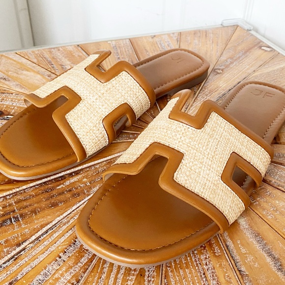 NWT JustFab Raffia & Faux Leather Slip On Sandals in Size 11 - Picture 7 of 11